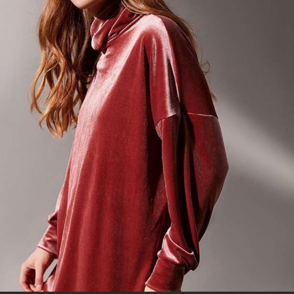 Urban Outfitters Evie velvet turtleneck mini dress - Picture 2 of 7
